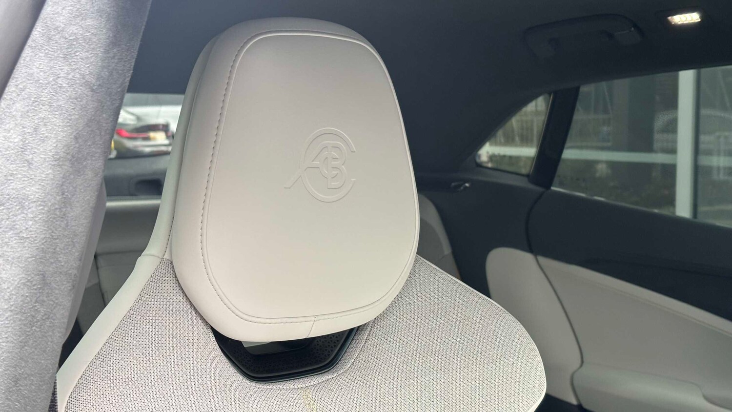 Used Lotus Emeya 2025 for sale - 78209306: Photo 17