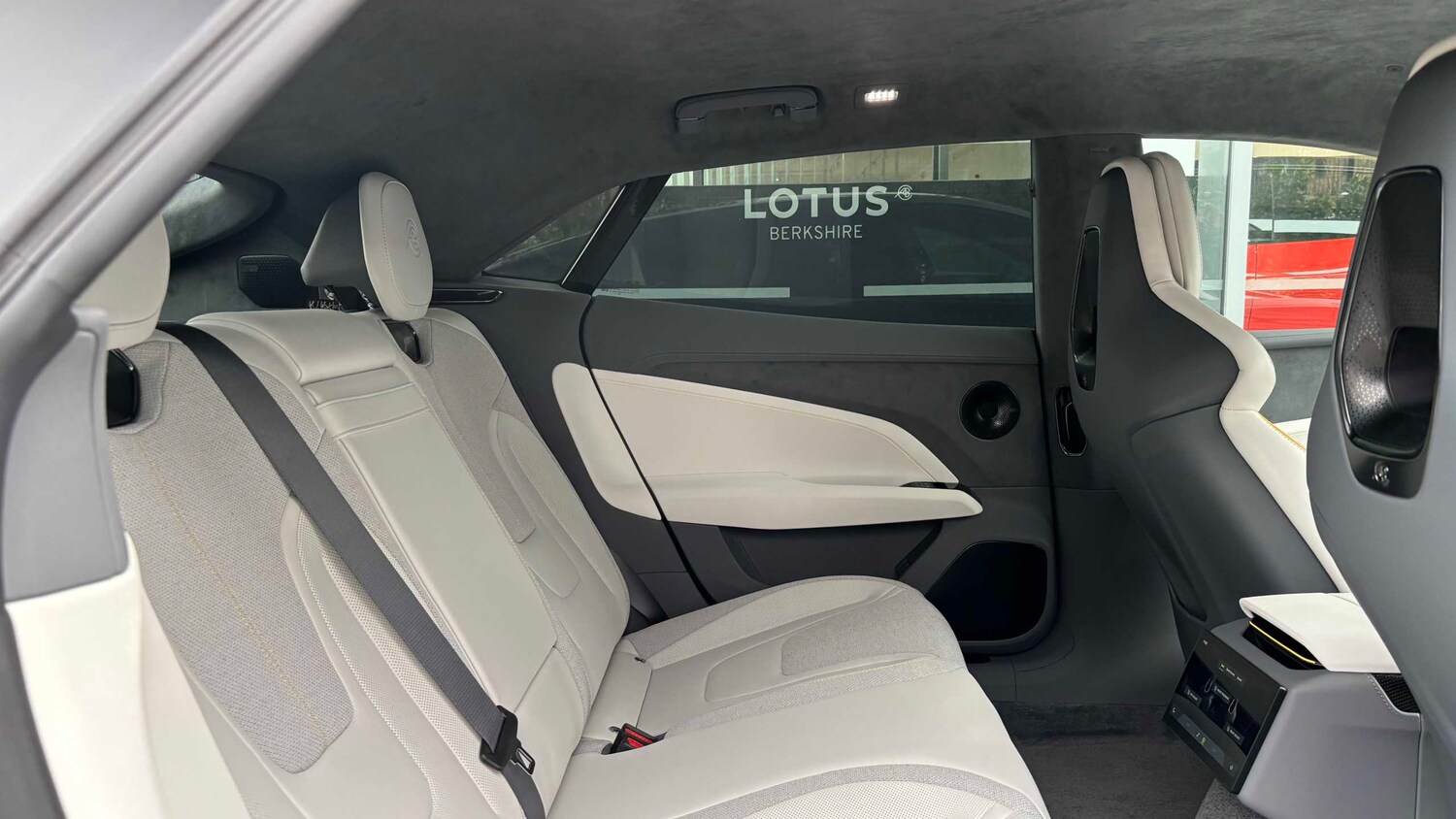 Used Lotus Emeya 2025 for sale - 78209306: Photo 27