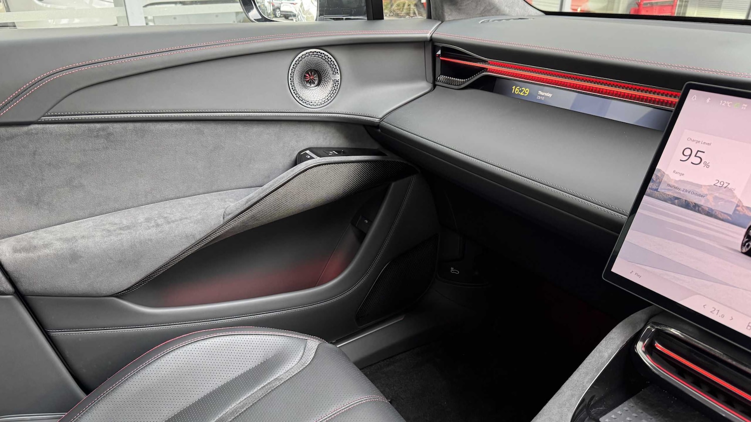 Used Lotus Eletre 2025 for sale - 76362659: Photo 19