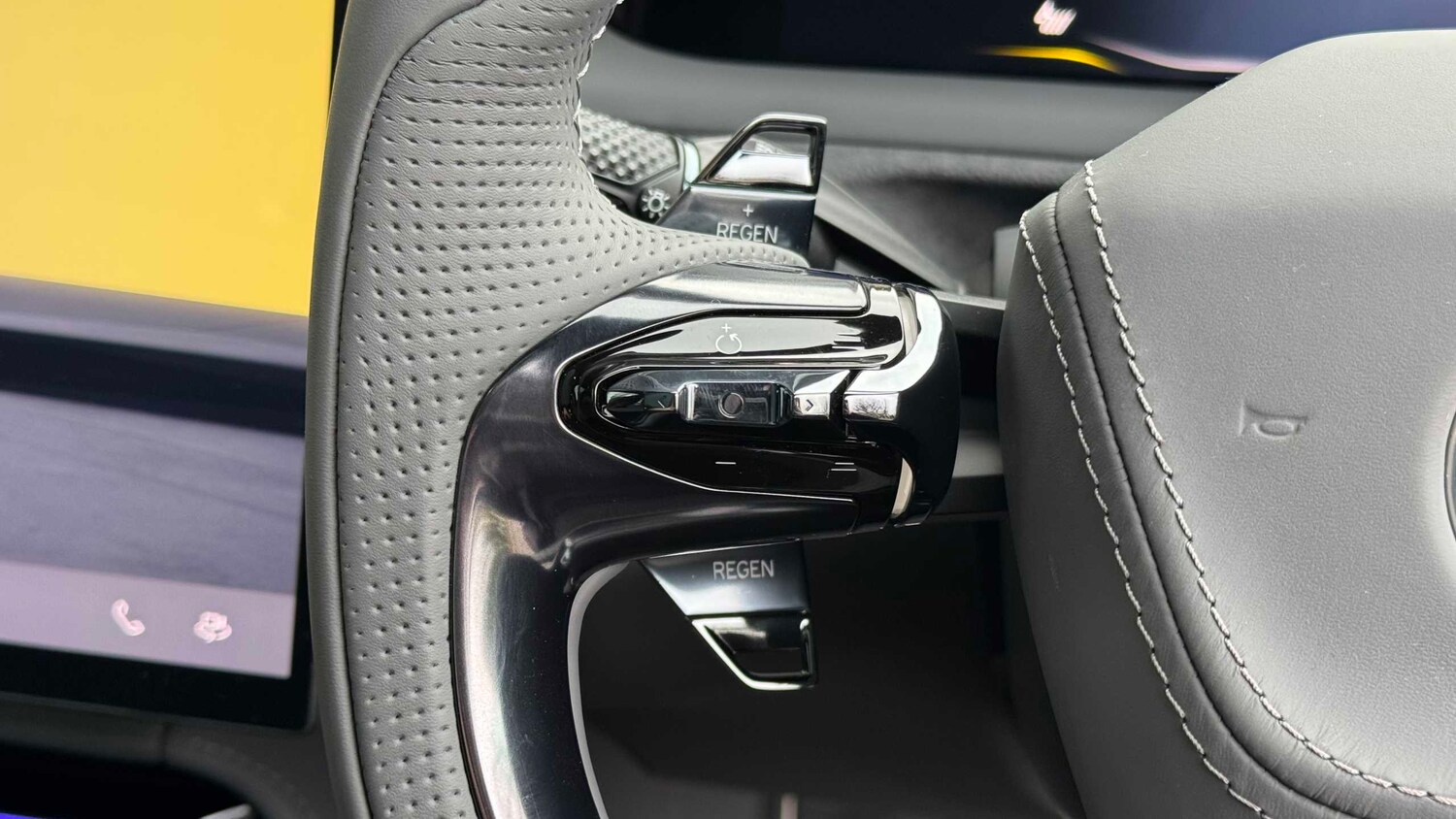 Used Lotus Emeya 2025 for sale - 77842325: Photo 18