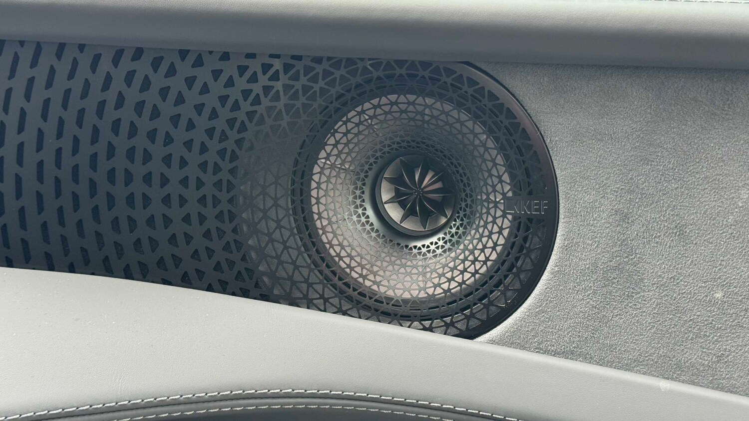 Used Lotus Emeya 2025 for sale - 77842325: Photo 32