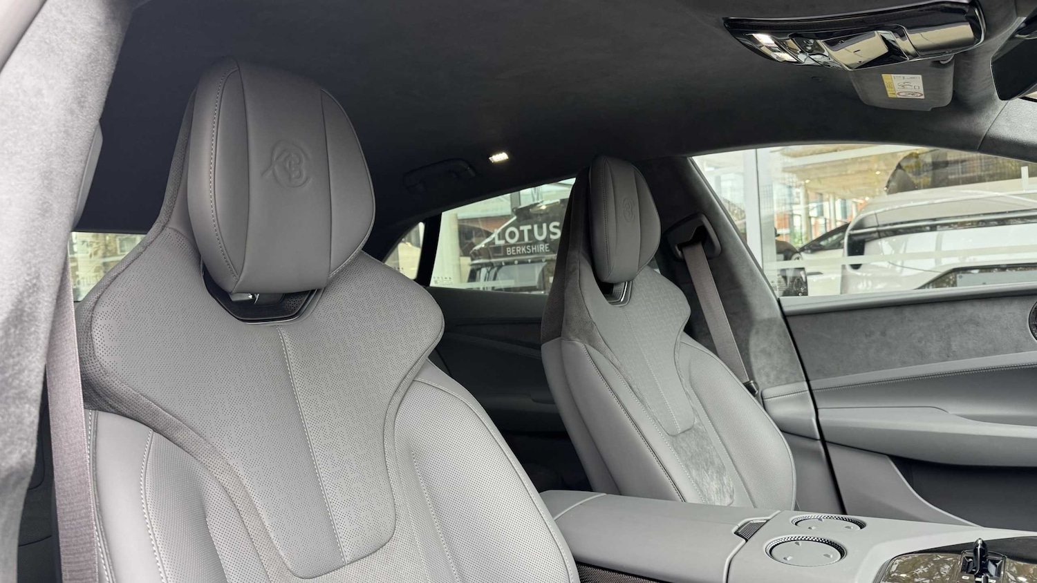 Used Lotus Emeya 2025 for sale - 76460456: Photo 13