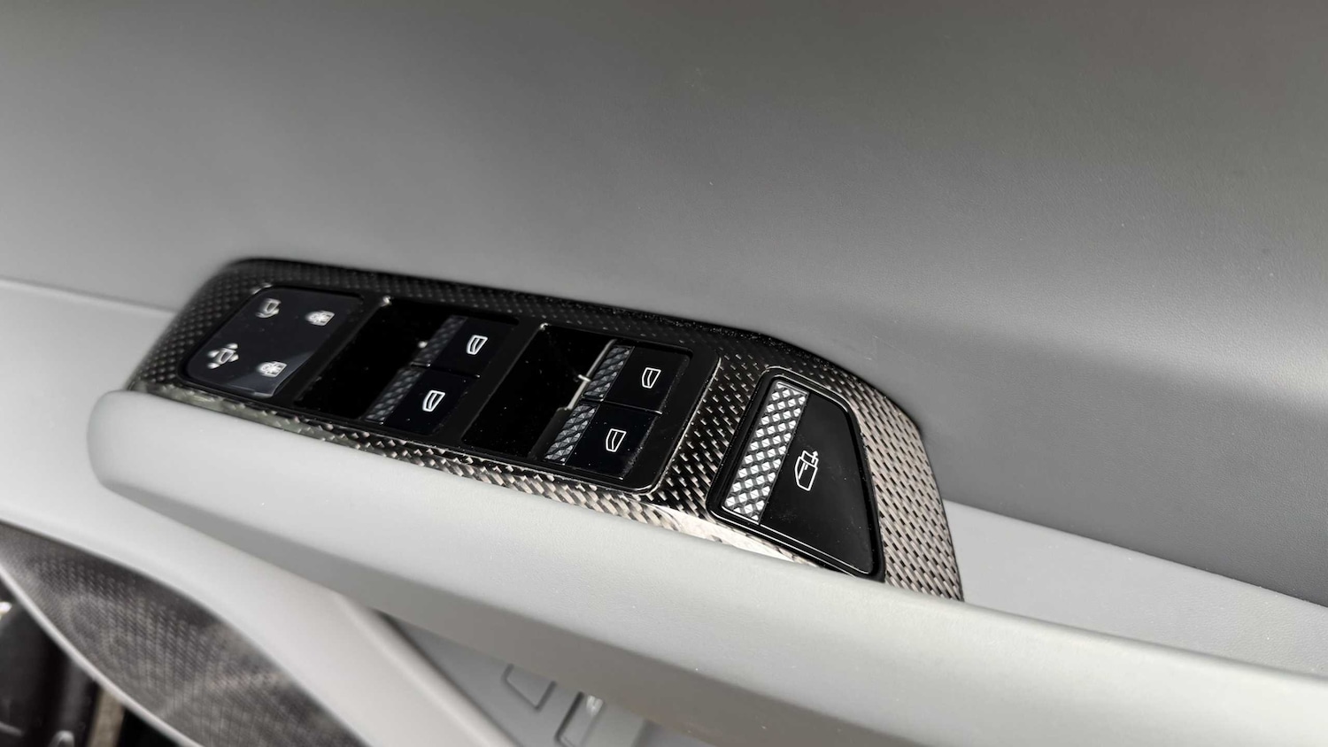 Used Lotus Emeya 2025 for sale - 76460456: Photo 14