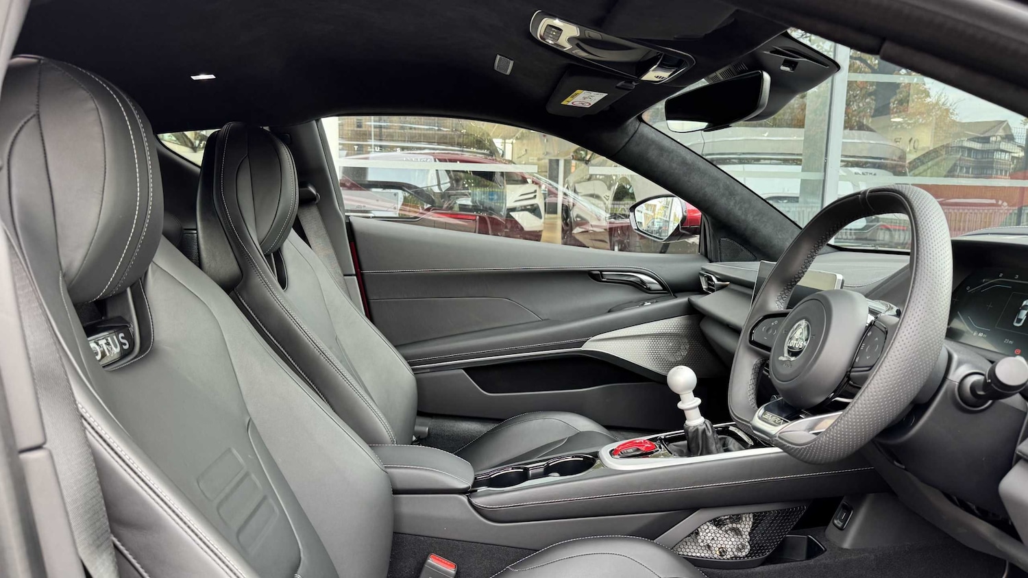 Used Lotus Emira 2025 for sale - 76362658: Photo 11