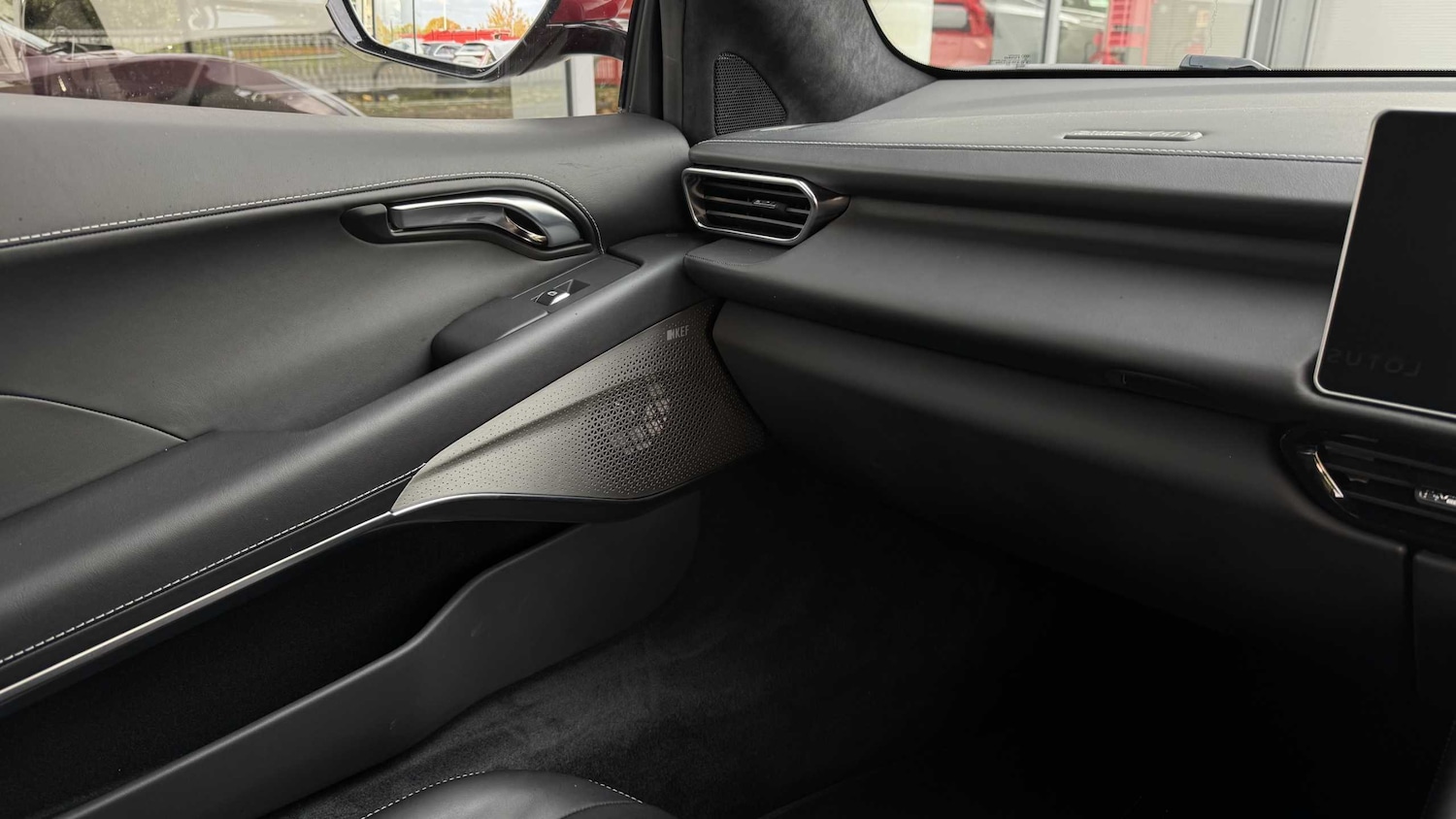 Used Lotus Emira 2025 for sale - 76362658: Photo 16