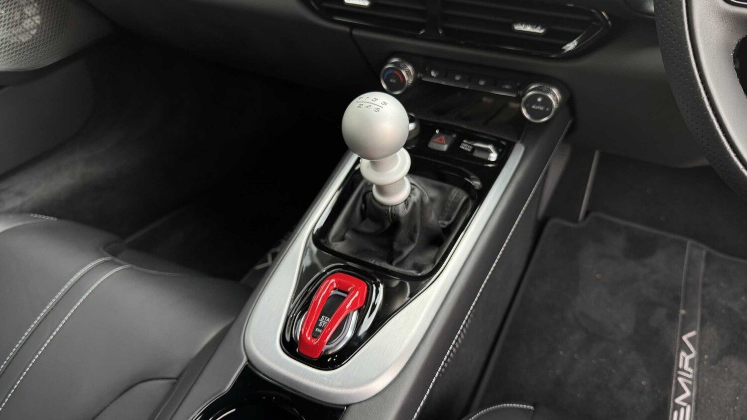 Used Lotus Emira 2025 for sale - 76362658: Photo 17