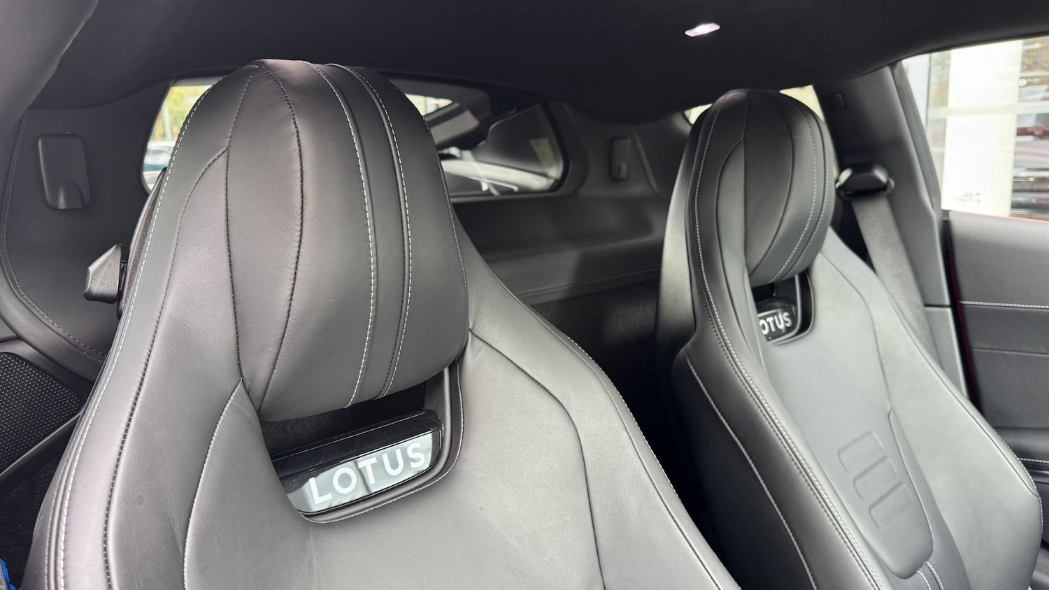Used Lotus Emira 2025 for sale - 76362658: Photo 18