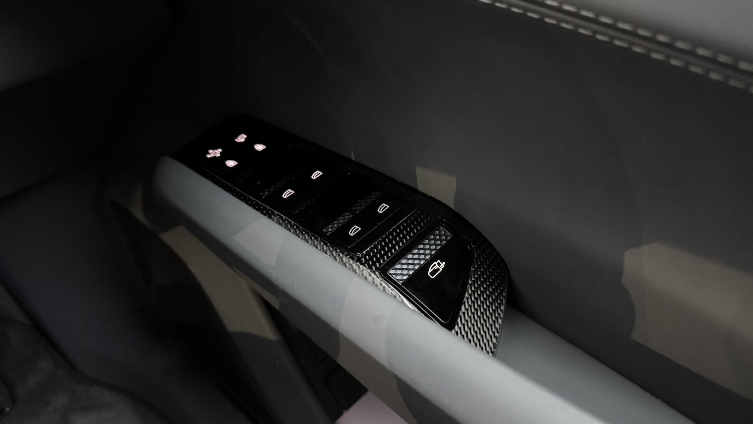 Used Lotus Emeya 2024 for sale - 76421241: Photo 24