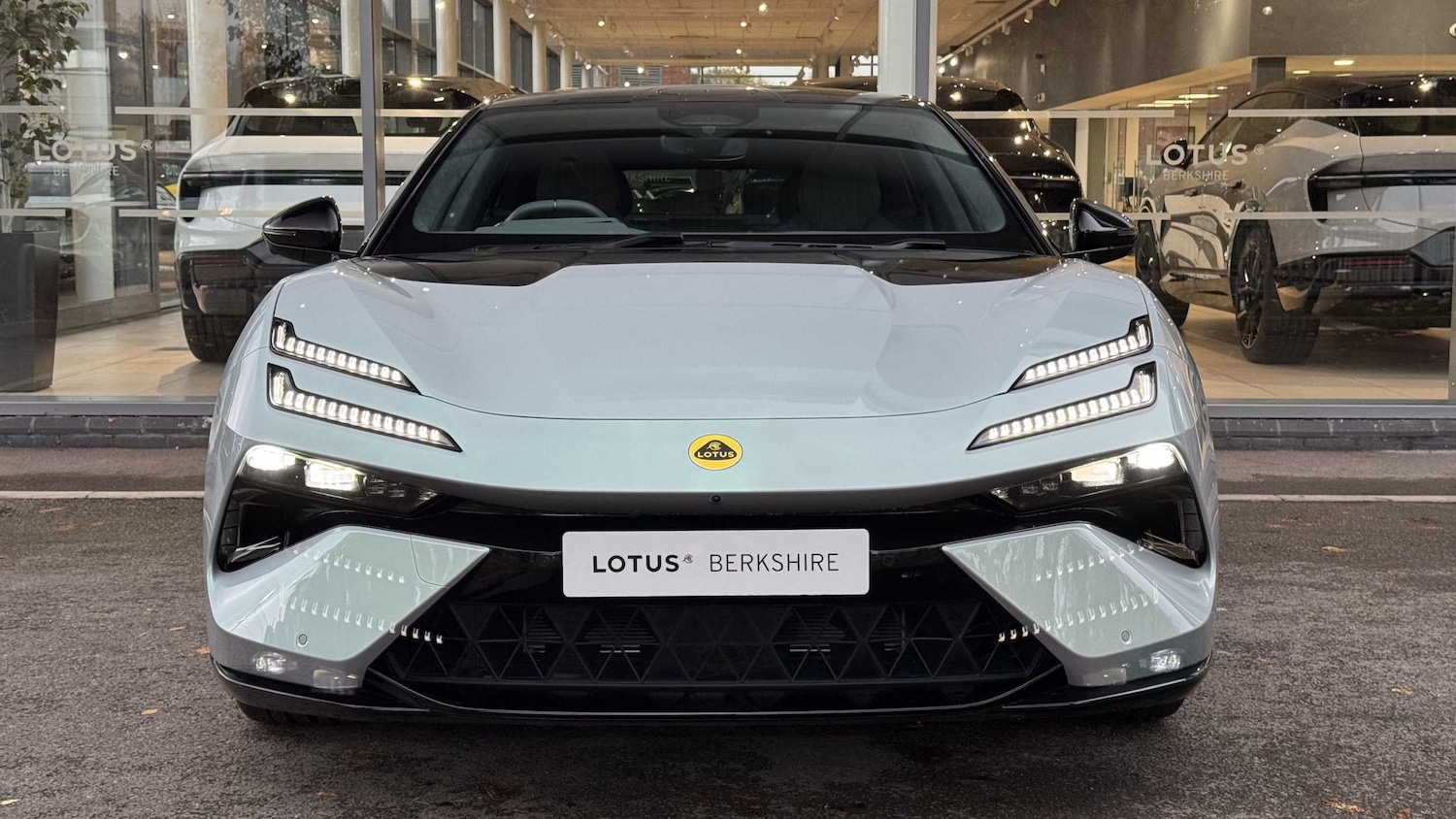 Used Lotus Emeya 2024 for sale - 76421241: Photo 3