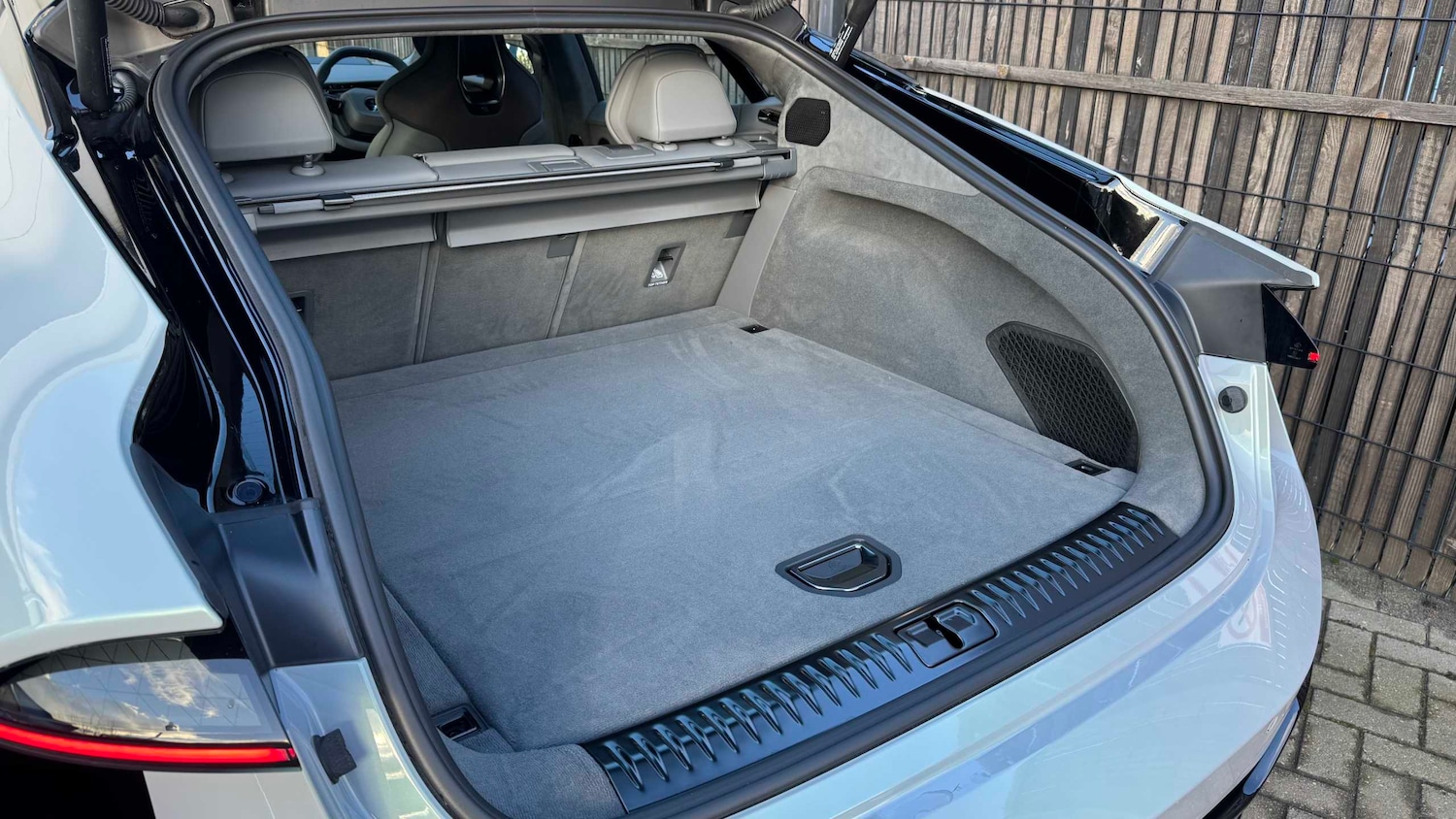 Used Lotus Emeya 2025 for sale - 77112359: Photo 21