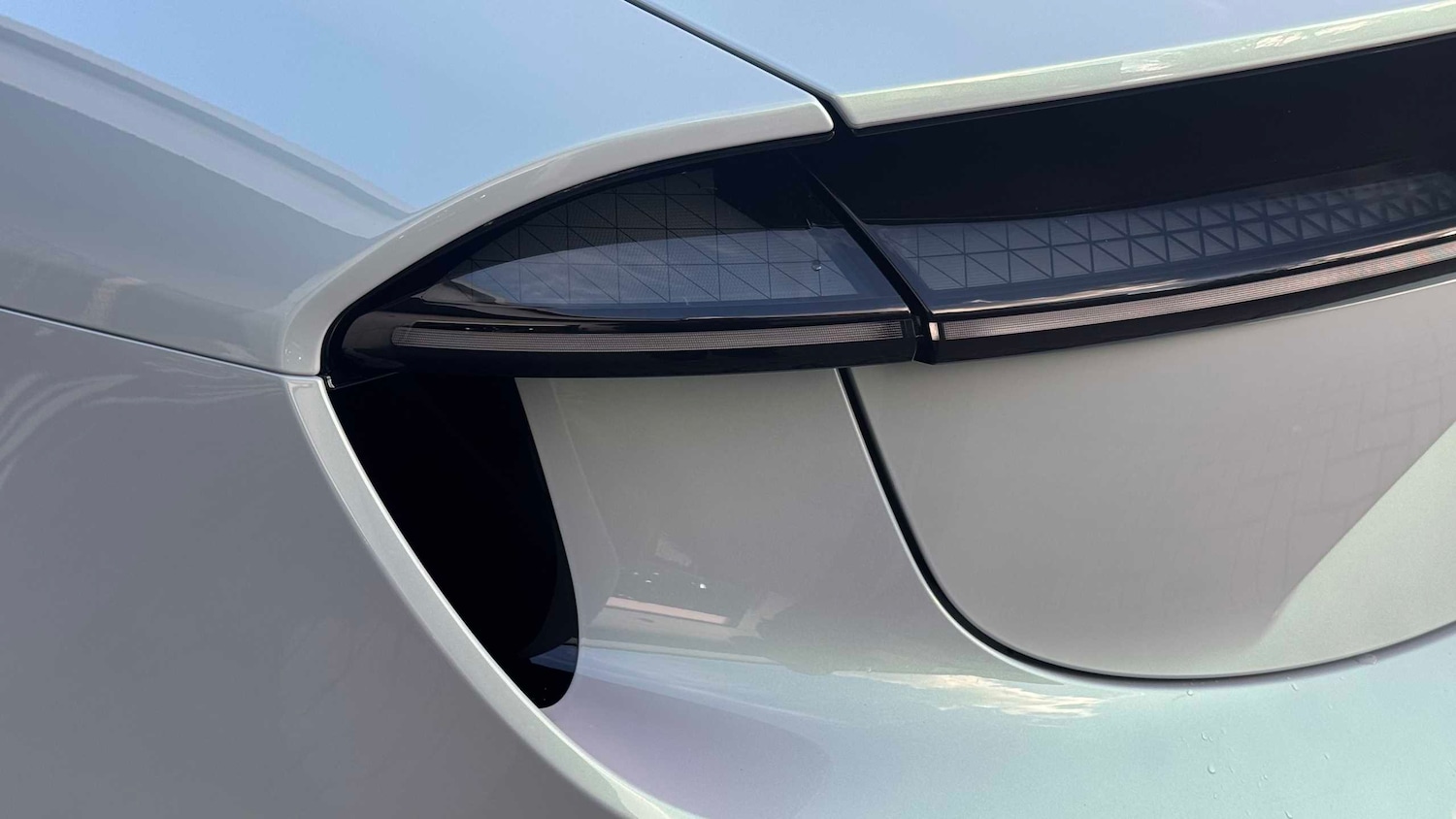 Used Lotus Emeya 2025 for sale - 77112359: Photo 28