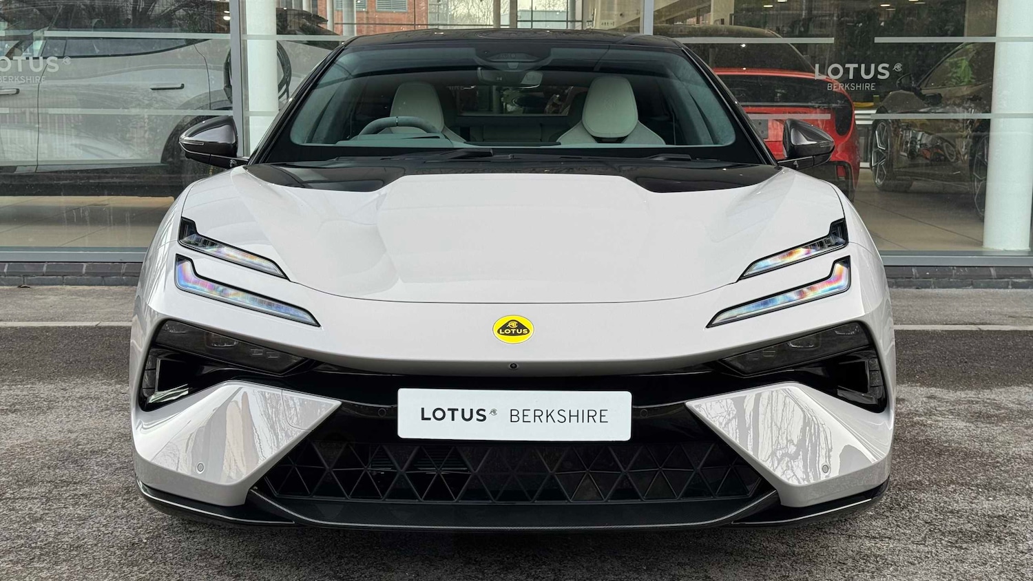 Used Lotus Emeya 2025 for sale - 77333963: Photo 3