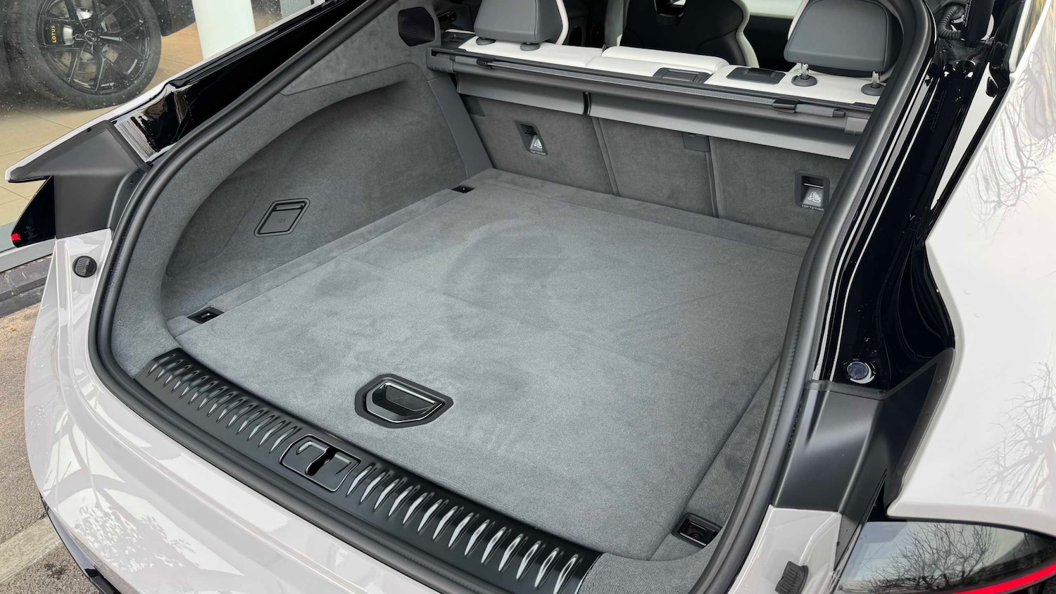 Used Lotus Emeya 2025 for sale - 77333963: Photo 35