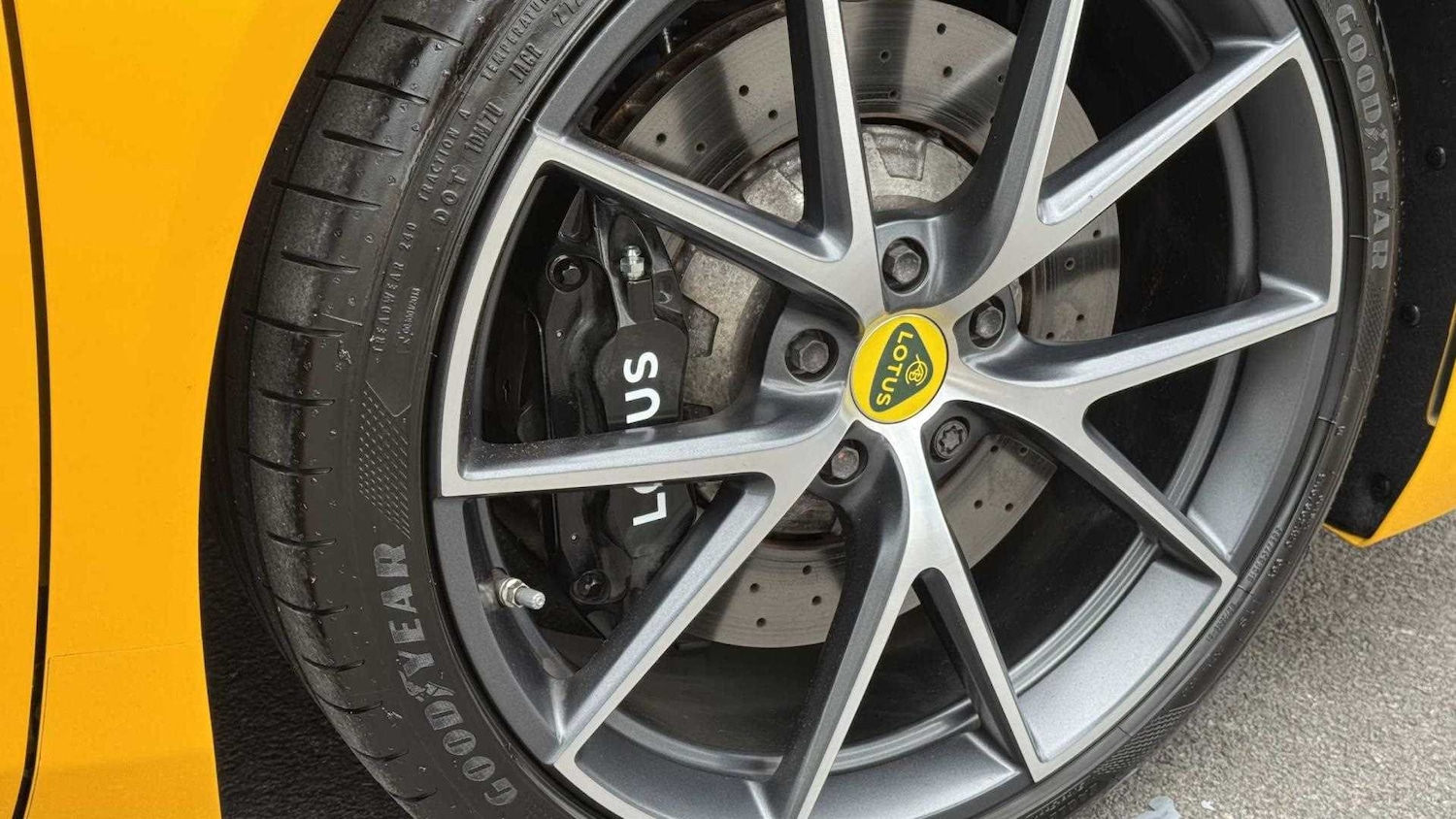Used Lotus Emira 2023 for sale - 76362538: Photo 10