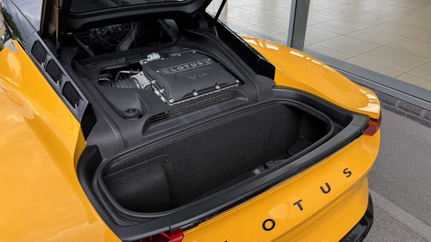 Used Lotus Emira 2023 for sale - 76362538: Photo 29