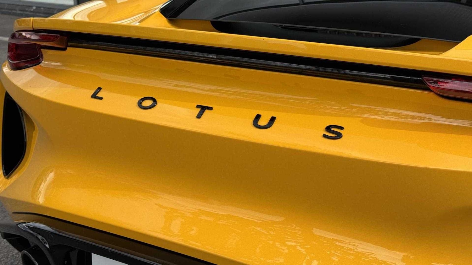 Used Lotus Emira 2023 for sale - 76362538: Photo 32