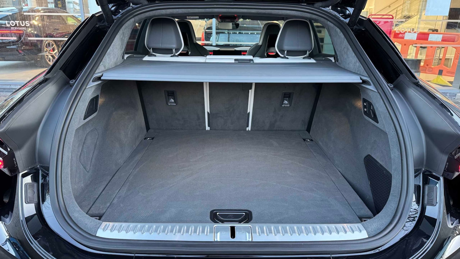 Used Lotus Eletre 2025 for sale - 76789364: Photo 35