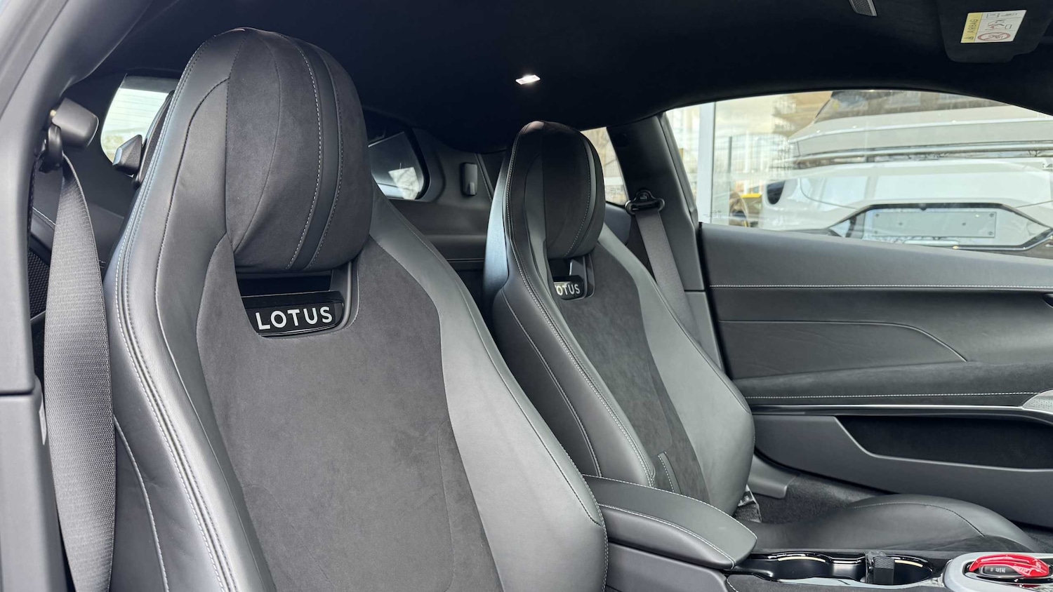 Used Lotus Emira 2025 for sale - 76648947: Photo 11