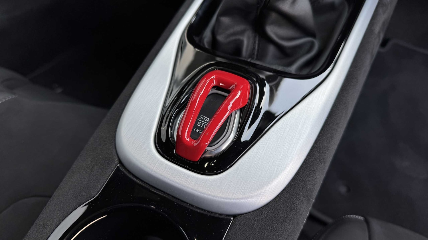 Used Lotus Emira 2025 for sale - 76648947: Photo 14