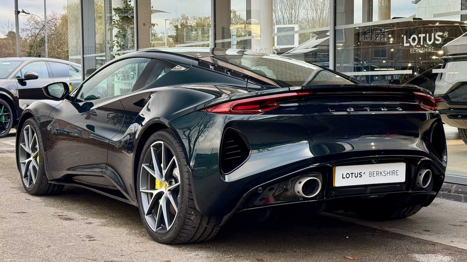 Used Lotus Emira 2025 for sale - 76648947: Photo 4