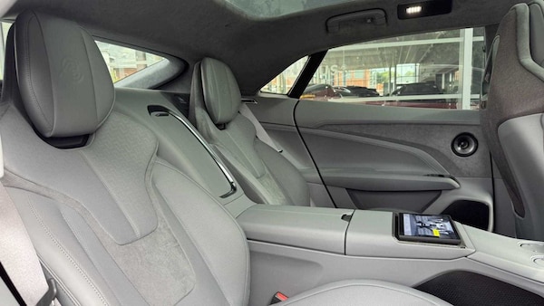 Used Lotus Emeya 2025 for sale - 75510755: Photo 22