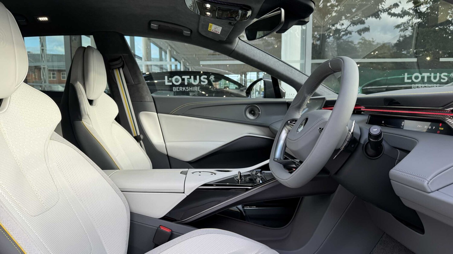 Used Lotus Eletre 2025 for sale - 76016060: Photo 13