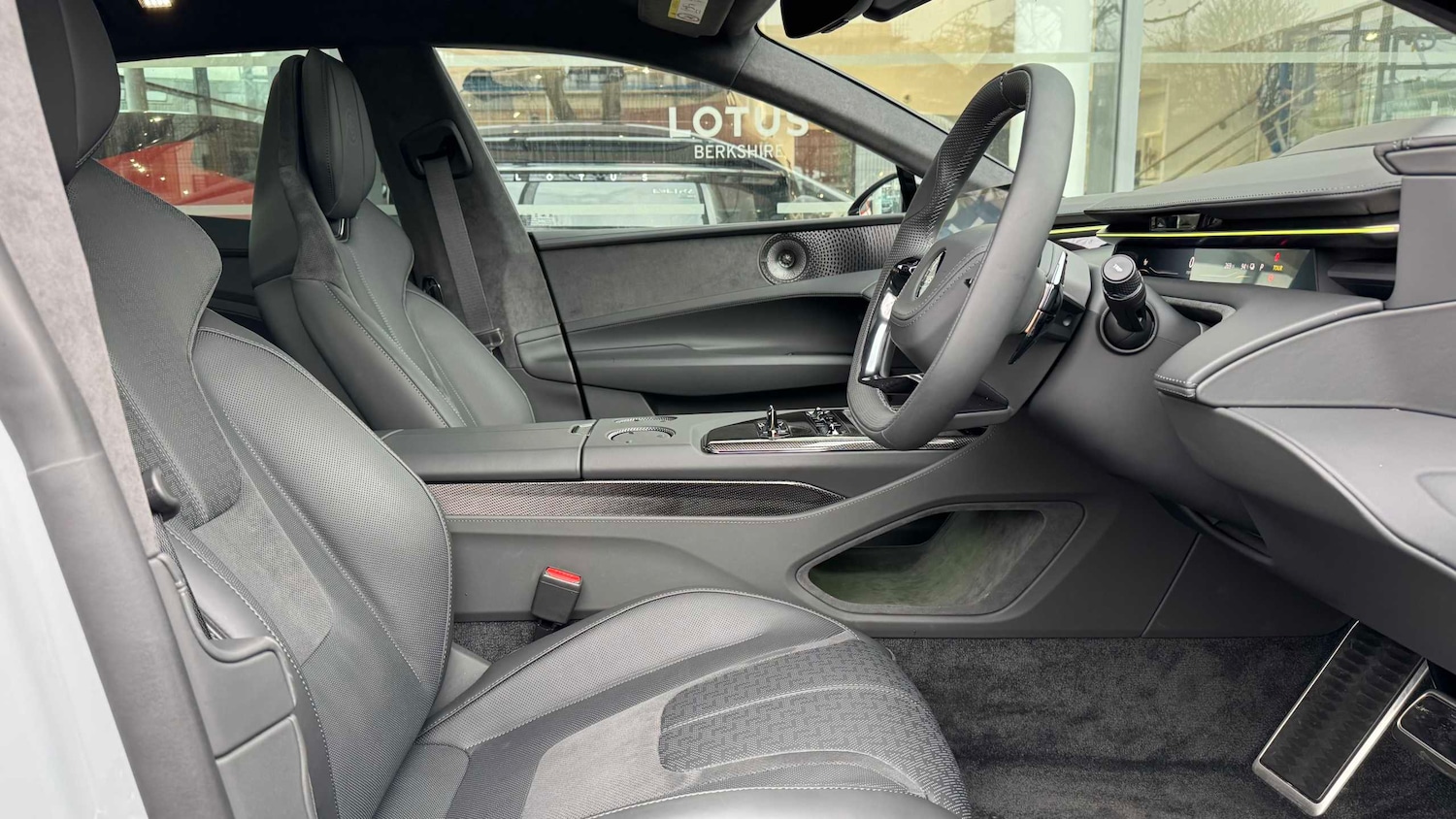 Used Lotus Emeya 2025 for sale - 76842884: Photo 12