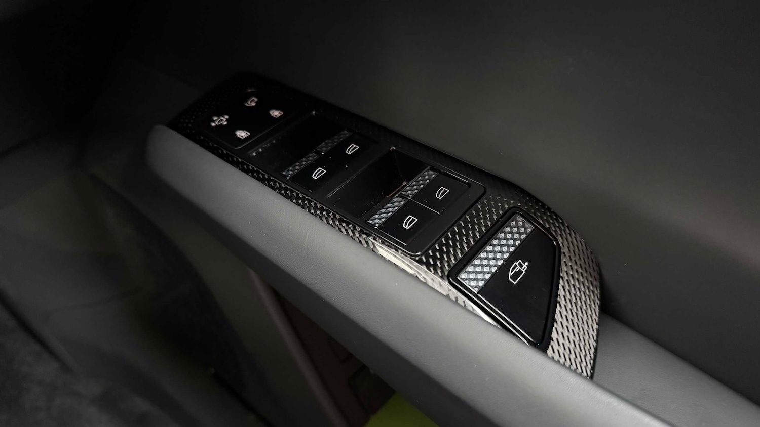 Used Lotus Emeya 2025 for sale - 76842884: Photo 22