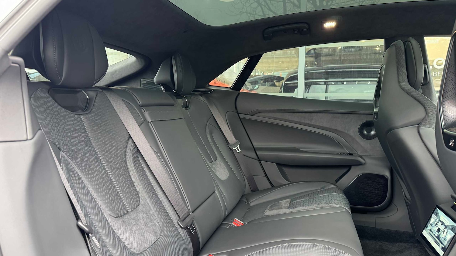 Used Lotus Emeya 2025 for sale - 76842884: Photo 28