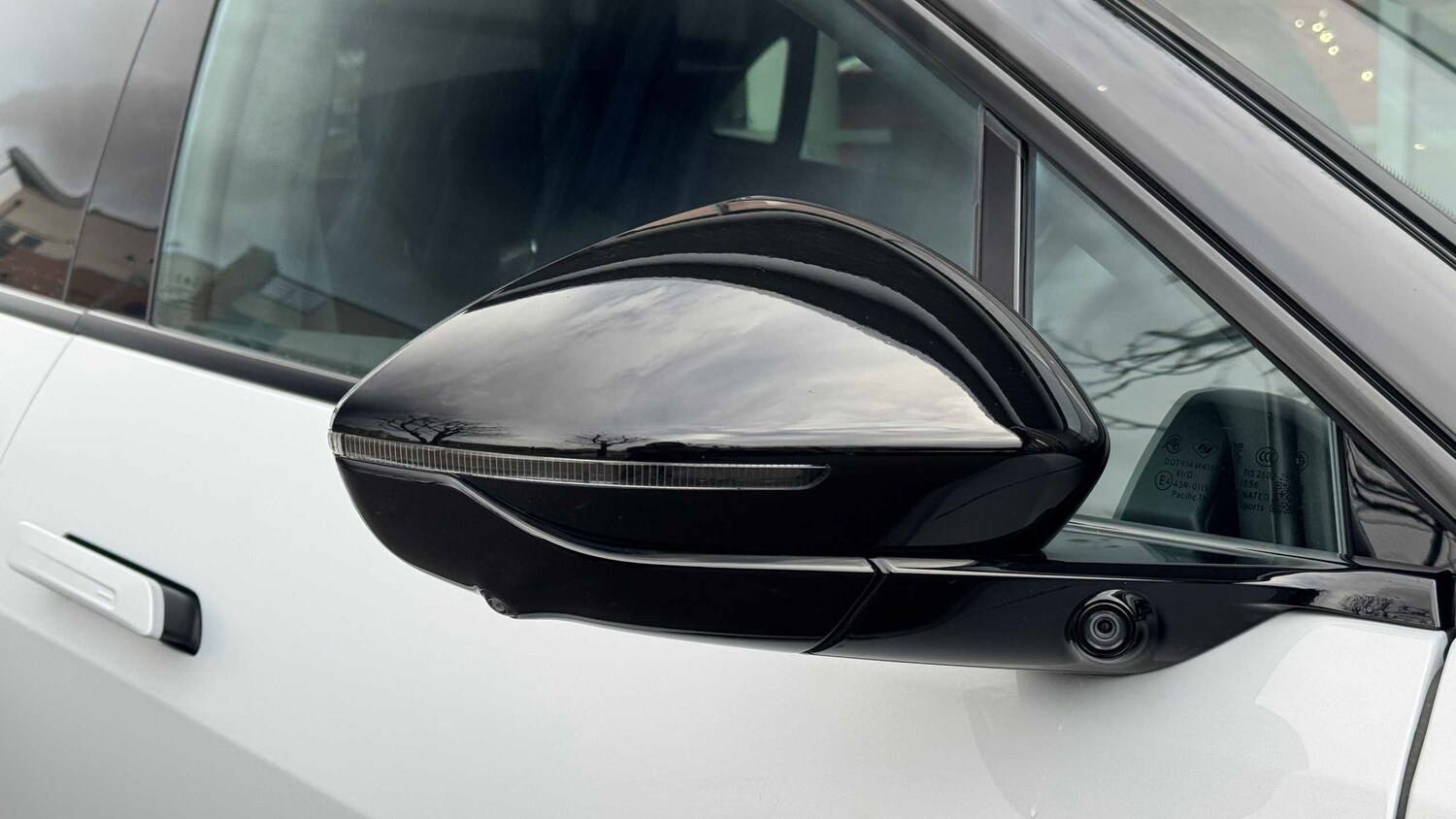 Used Lotus Emeya 2025 for sale - 76842884: Photo 8