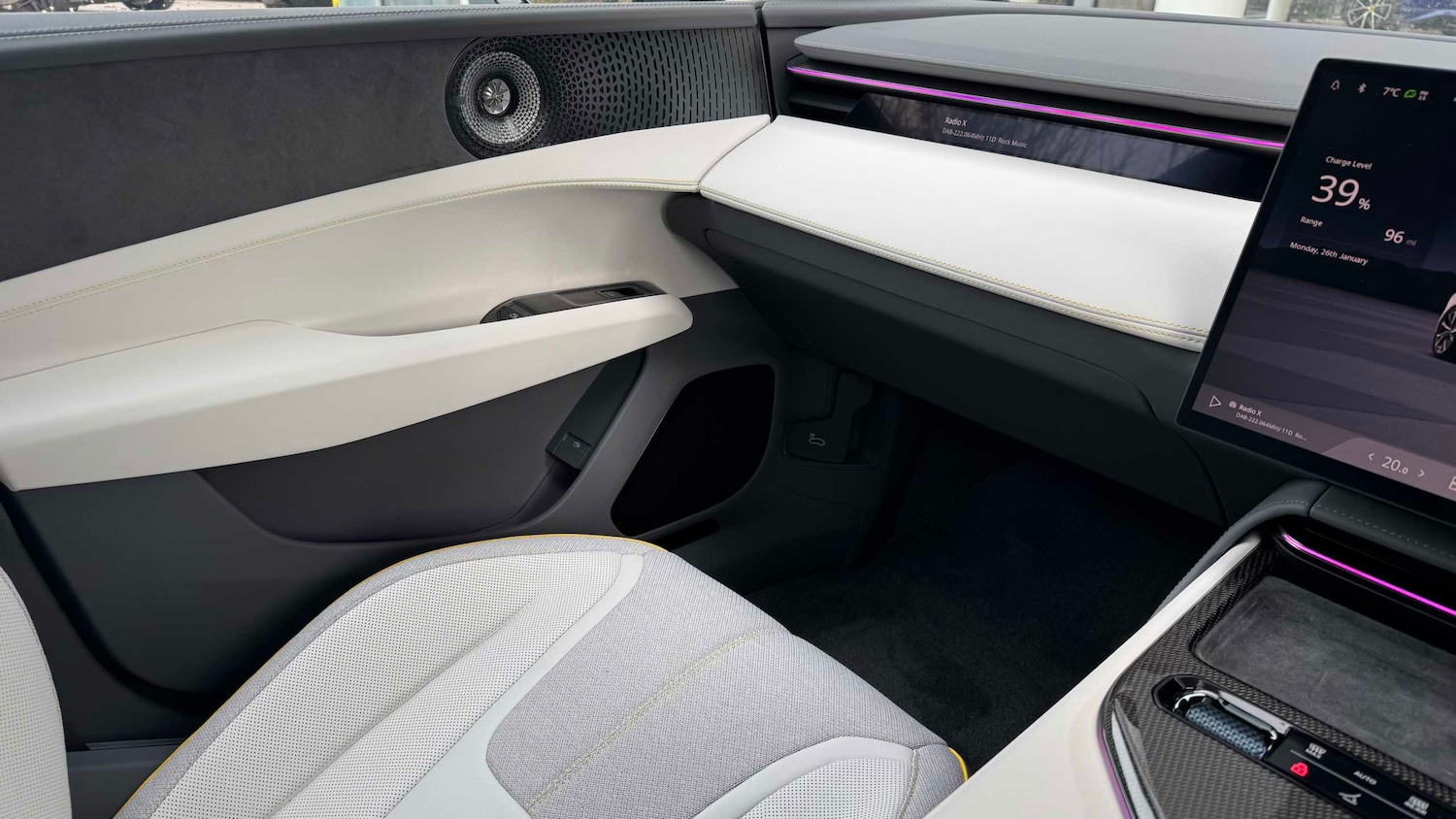 Used Lotus Emeya 2025 for sale - 77333791: Photo 16