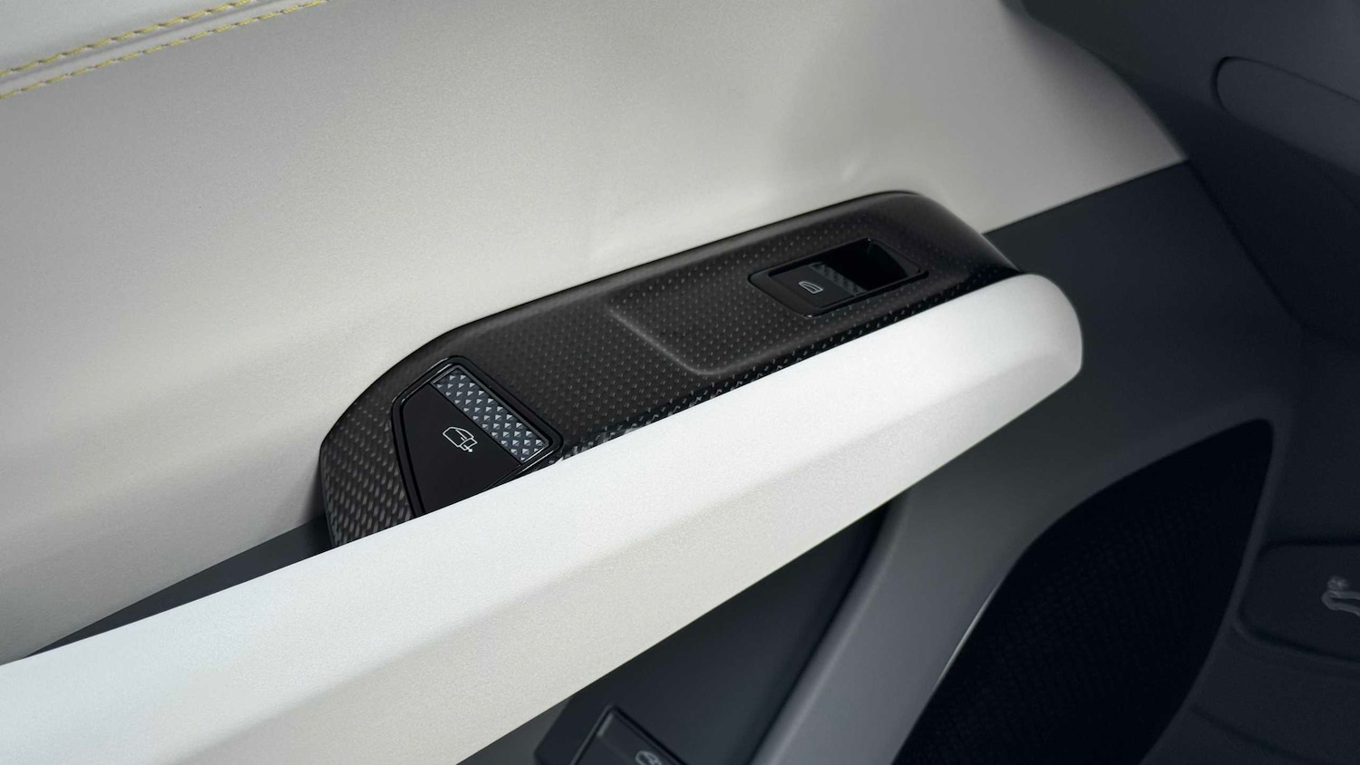 Used Lotus Emeya 2025 for sale - 77333791: Photo 20