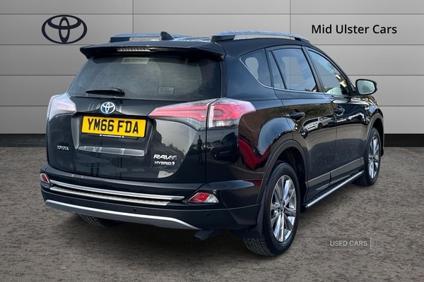 Used Toyota RAV4 2016 for sale - 77982871: Photo 2