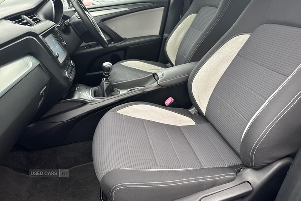 Used Toyota Avensis 2017 for sale - 76840279: Photo 10