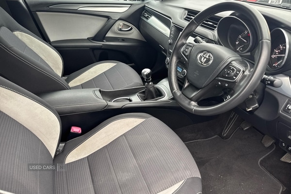 Used Toyota Avensis 2017 for sale - 76840279: Photo 11