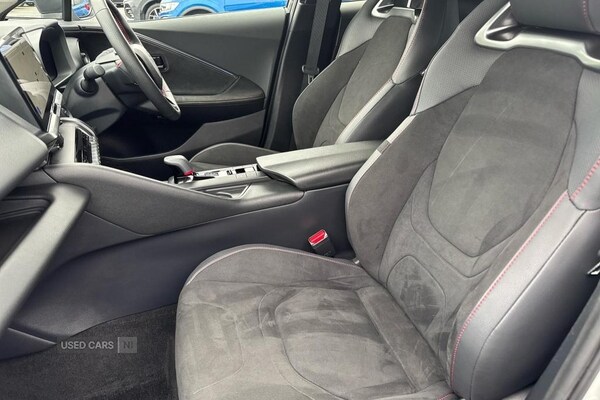 Used Toyota C-HR 2024 for sale - 76296305: Photo 12