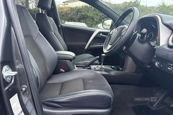 Used Toyota RAV4 2017 for sale - 77469521: Photo 6