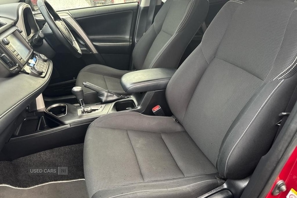 Used Toyota RAV4 2018 for sale - 76350238: Photo 10