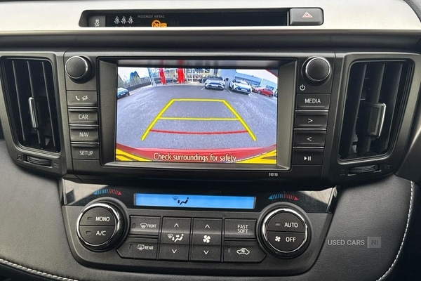 Used Toyota RAV4 2018 for sale - 76350238: Photo 9