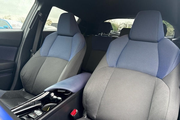 Used Toyota C-HR 2018 for sale - 76667663: Photo 8