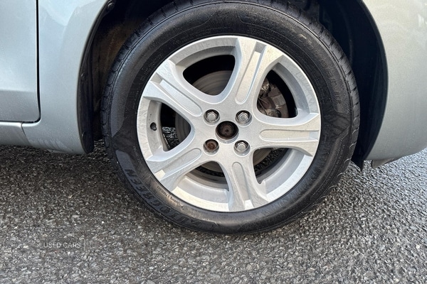 Used Toyota Yaris 2010 for sale - 77239057: Photo 17