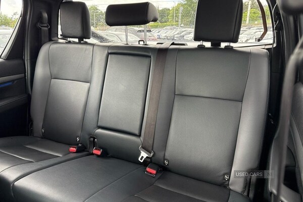 Used Toyota Hilux 2023 for sale - 75533464: Photo 9