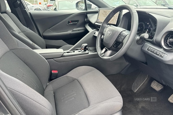 Used Toyota C-HR 2024 for sale - 78059262: Photo 11