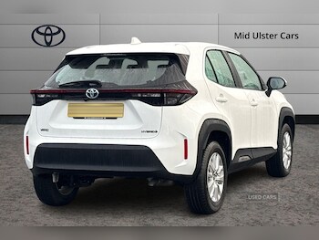 Used Toyota Yaris Cross 2023 for sale - 77009111: Photo