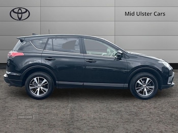 Used Toyota RAV4 2017 for sale - 78935782: Photo