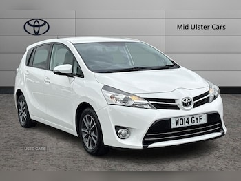 Used Toyota Verso 2014 for sale - 75636015: Photo