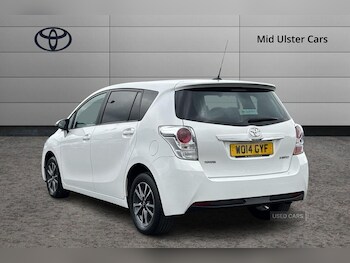 Used Toyota Verso 2014 for sale - 75636015: Photo