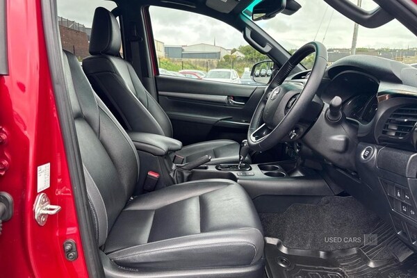 Used Toyota Hilux 2024 for sale - 76562917: Photo 6