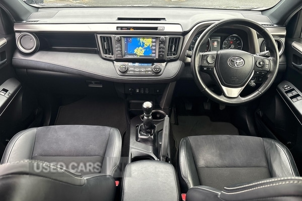 Used Toyota RAV4 2018 for sale - 77672329: Photo 11