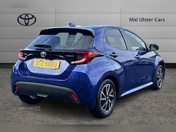 Used Toyota Yaris 2022 for sale - 76110097: Photo 2